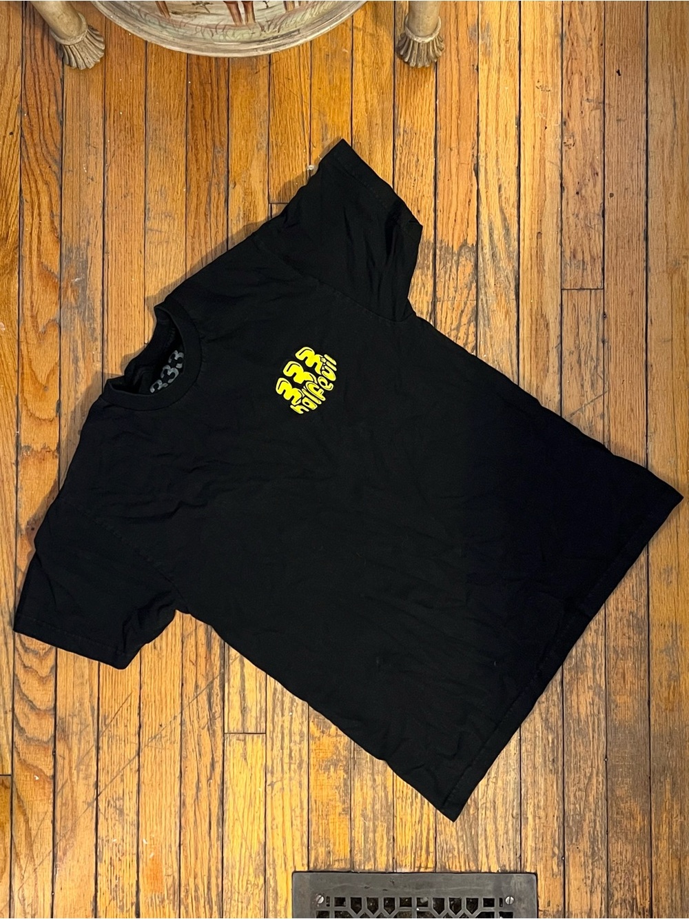 Graphic T Shirt 333 Half Evil M